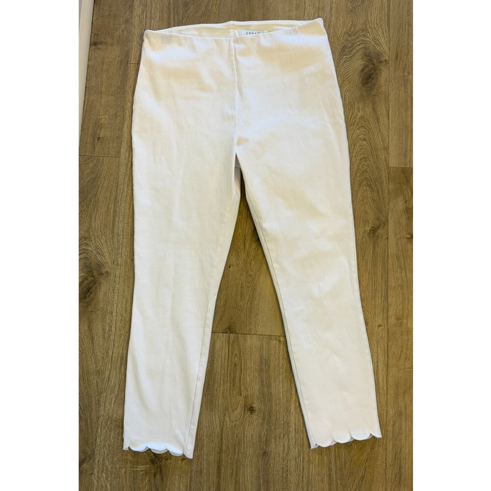Lysse White Scallop Hem Pull-On Ankle Pants Size L Stretch Crop